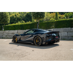 Ferrari 812 Competizione